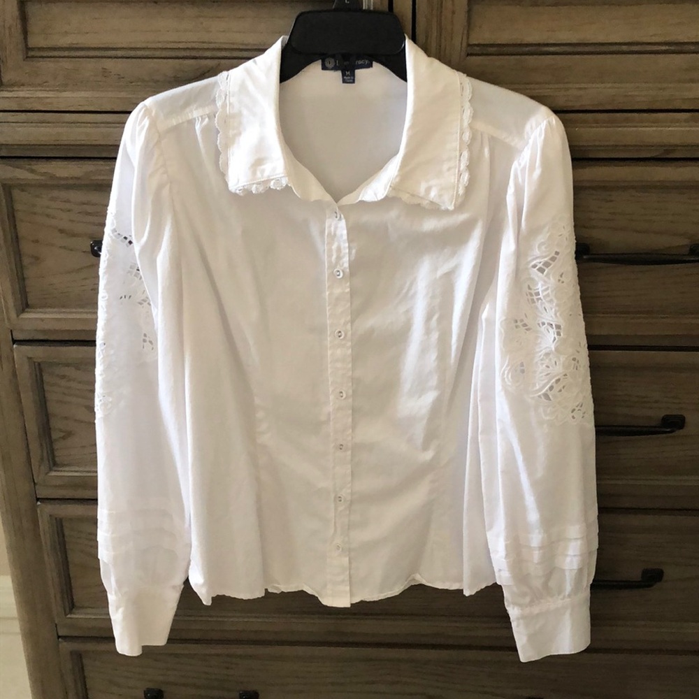 Democracy blouse